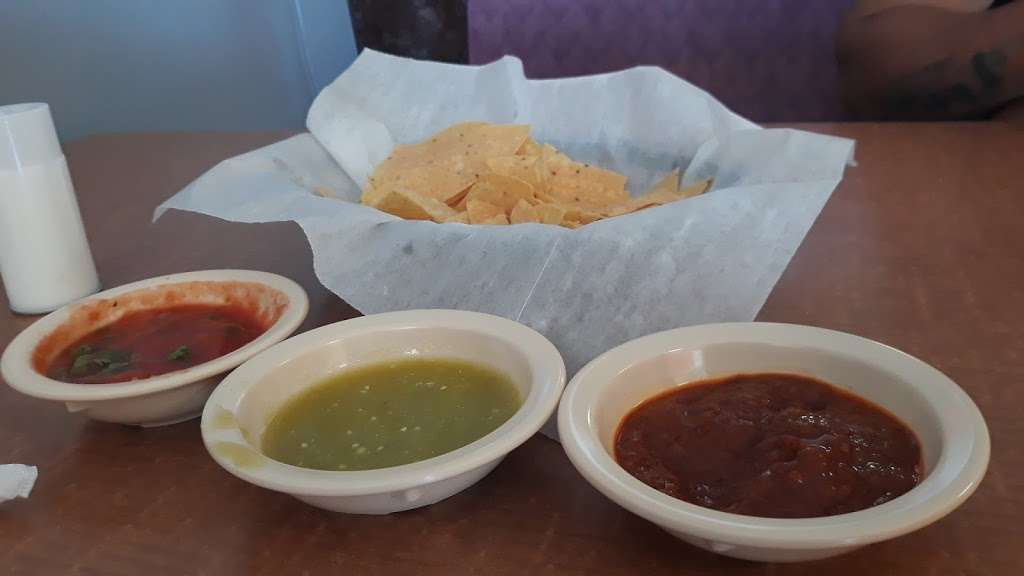 Las Cazuelas Mexican Food | 505 N Lasalle St, Navasota, TX 77868 | Phone: (936) 218-6777