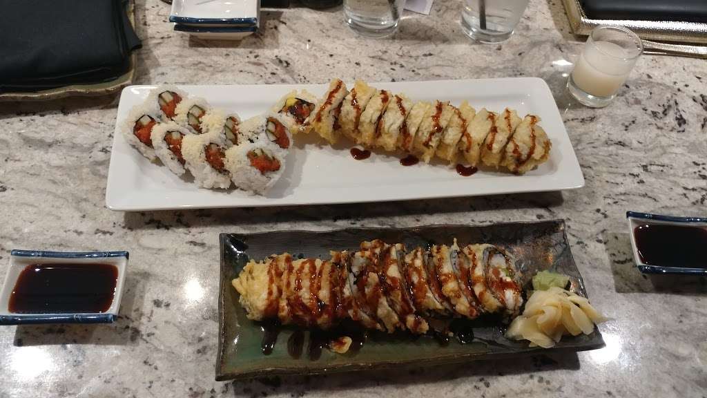 Sushiholic | 3957 E Camelback Rd, Phoenix, AZ 85018, USA | Phone: (602) 956-2354