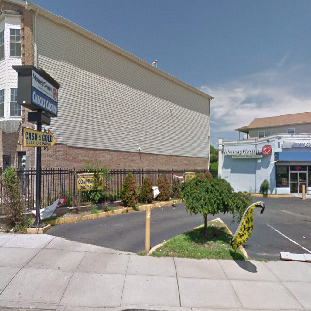 AccessorizeMe | 157 Badger Ave, Newark, NJ 07108, USA | Phone: (732) 309-3030