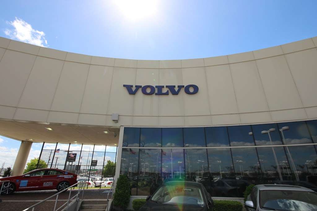 Momentum Volvo Cars | 10150 Southwest Fwy, Houston, TX 77074 | Phone: (844) 894-5464