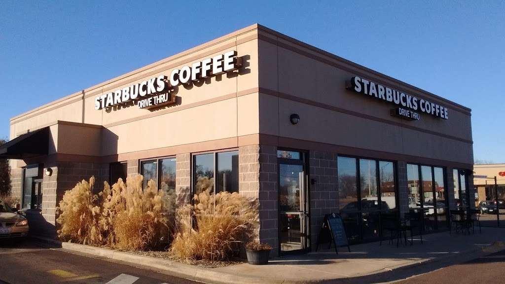 Starbucks | 2577 Sycamore Rd, DeKalb, IL 60115, USA | Phone: (815) 756-2971