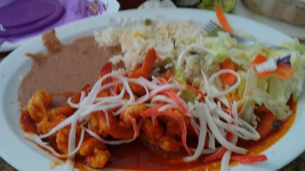 Mariscos El Perihuete | 3223 Tweedy Blvd, South Gate, CA 90280 | Phone: (323) 566-6726