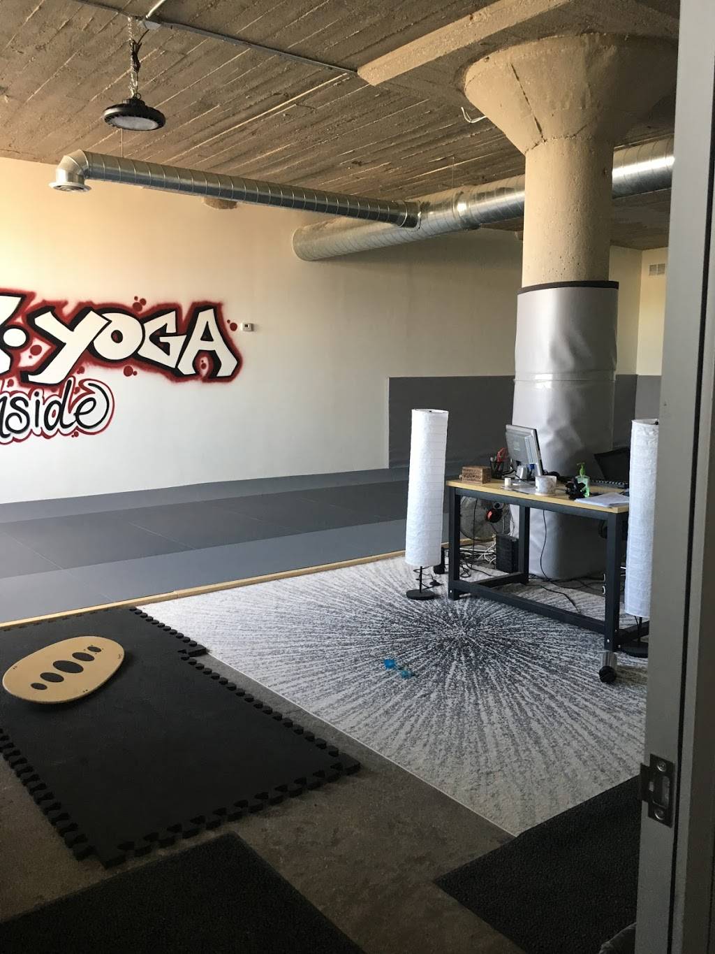 BJJ X Yoga Studio | 3700 S Iron St, Chicago, IL 60609, USA | Phone: (213) 925-3738