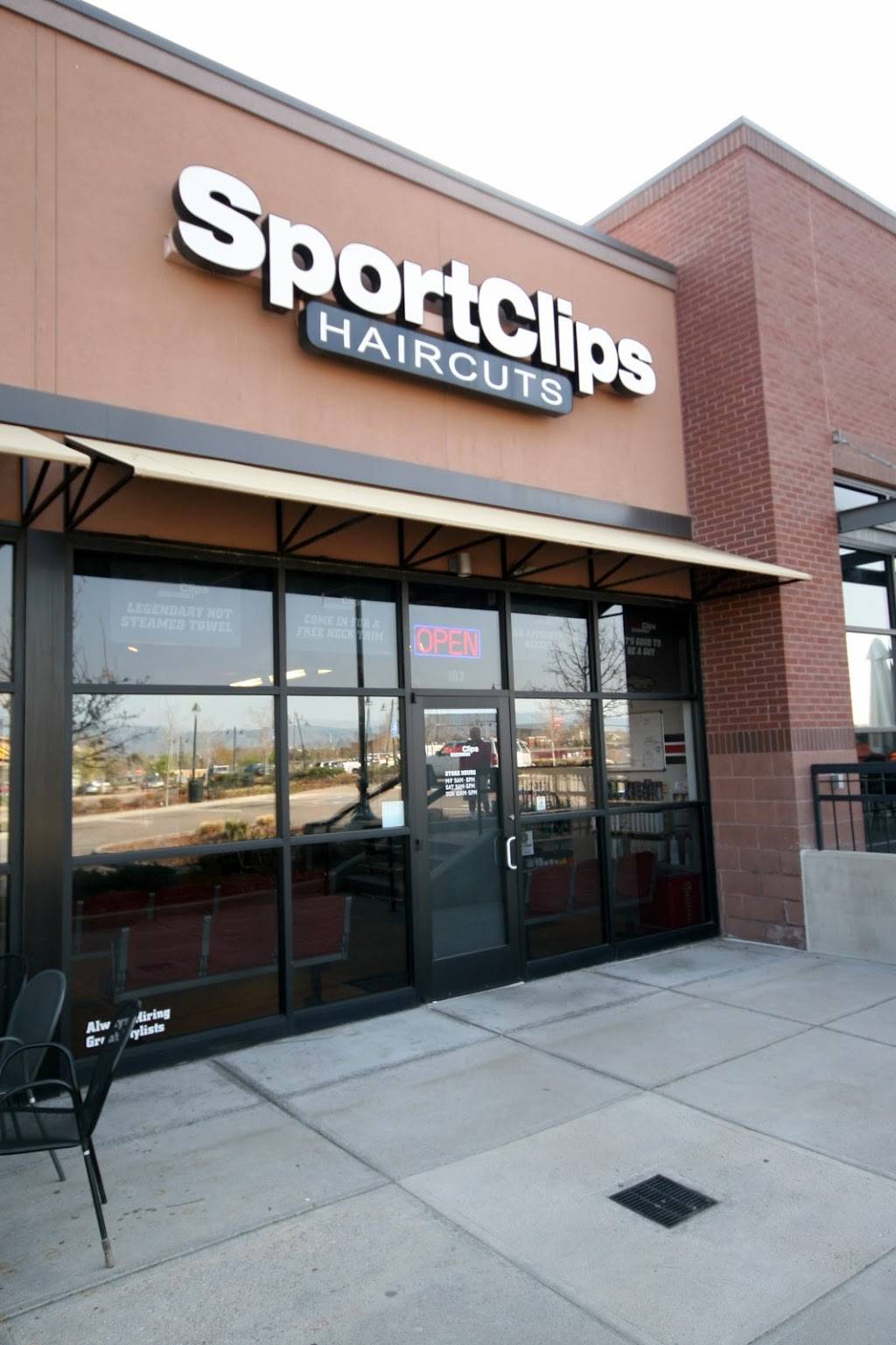 Sport Clips Haircuts of Highlands Ranch - Town Center | 1100 Sergeant Jon Stiles Dr #103, Highlands Ranch, CO 80129, USA | Phone: (303) 471-5700
