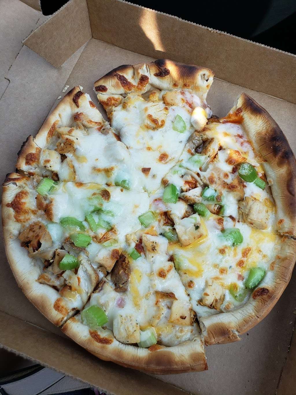 Old Shawnee Pizza | 6000 Roger Rd, Shawnee, KS 66203, USA | Phone: (913) 631-5716