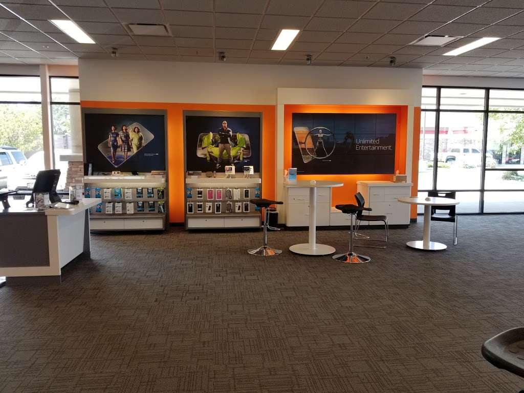 AT&T | 10250 Federal Blvd Suite 600, Federal Heights, CO 80260 | Phone: (303) 928-7877