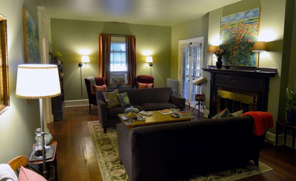 The Lancaster Bed and Breakfast | 1105 E King St, Lancaster, PA 17602, USA | Phone: (717) 293-1723