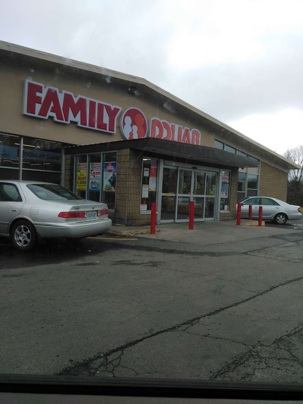 Family Dollar | 4601 Parallel Pkwy, Kansas City, KS 66104, USA | Phone: (913) 967-3569