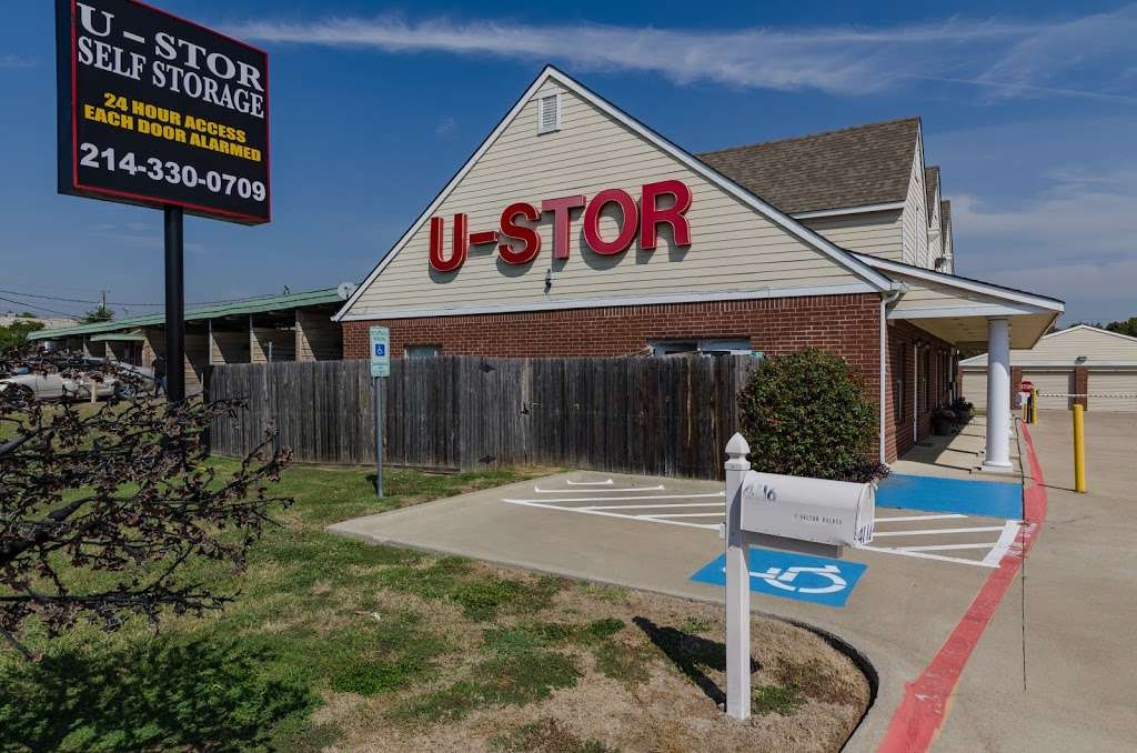 U-Stor Walton Walker | 4116 S Walton Walker Blvd, Dallas, TX 75236, USA | Phone: (214) 330-0709