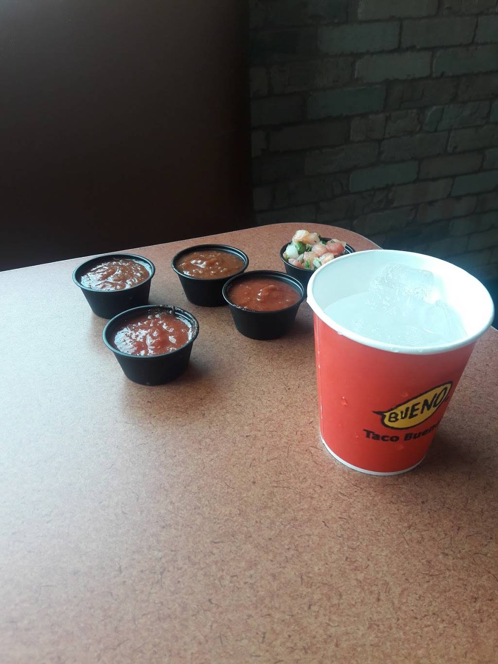 Taco Bueno | 2630 N State Hwy 360 Service Rd E, Grand Prairie, TX 75050, USA | Phone: (972) 623-3080