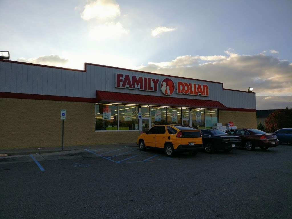 Family Dollar | 3820 N German Church Rd, Indianapolis, IN 46235, USA | Phone: (317) 891-9473