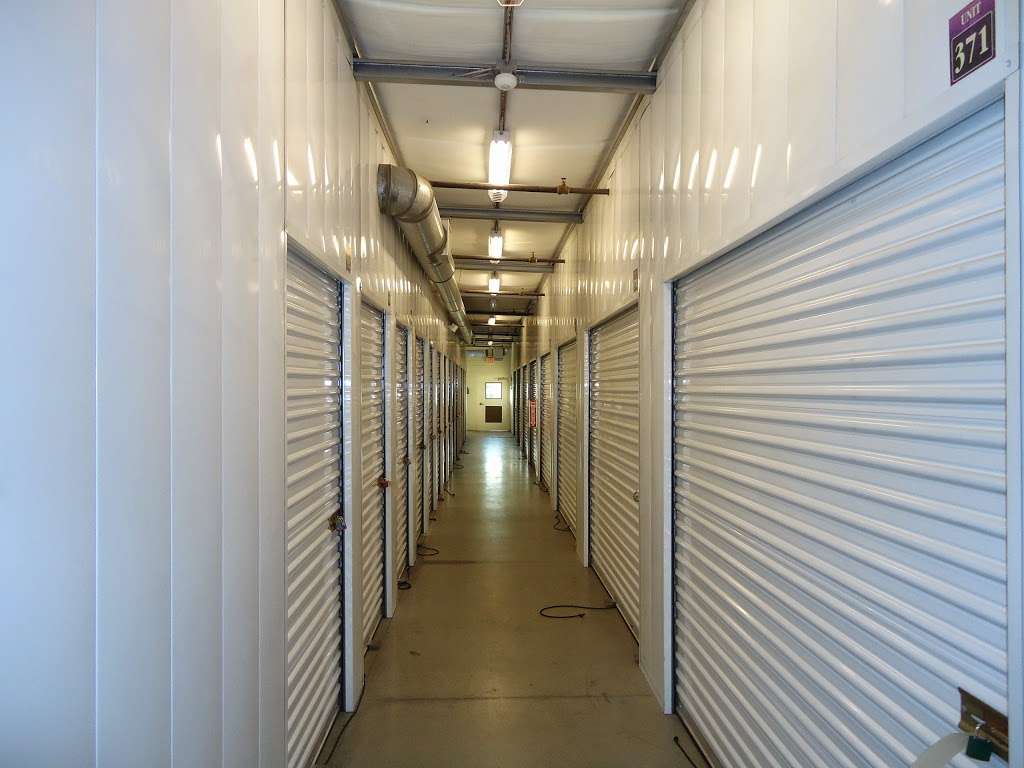 Vault Self Storage | 6897 Paramount Blvd, Long Beach, CA 90805, USA | Phone: (562) 630-2500