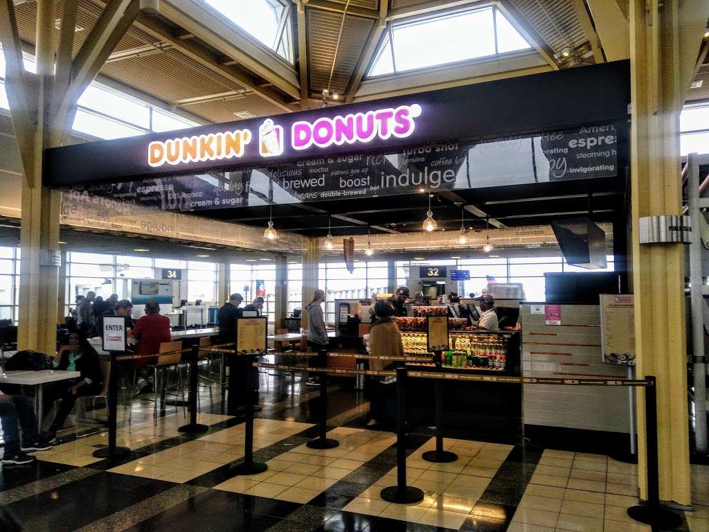 Dunkin Donuts | 1 National Airport Cart 2 Post Center Pier, Arlington, VA 22202, USA | Phone: (703) 414-0885