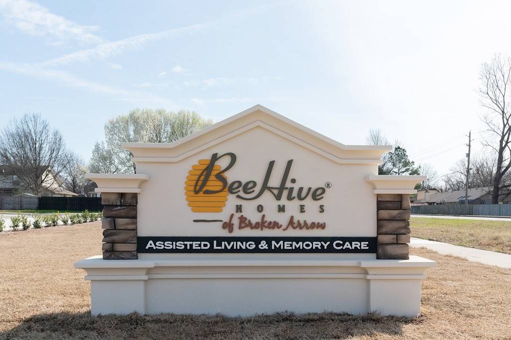 BeeHive Homes of Broken Arrow | 3200 West Washington St S, Broken Arrow, OK 74012, USA | Phone: (918) 537-1155