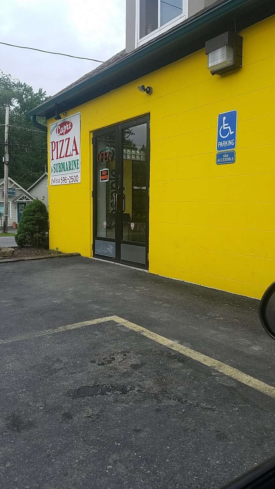 Capri Pizza | 1127 PA-390, Cresco, PA 18326, USA | Phone: (570) 595-2500