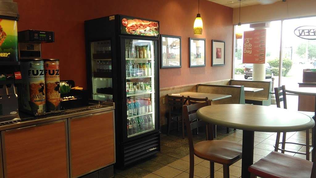 Subway Restaurants | 2525 W Intl Spdwy Blvd, Unit 250, Daytona Beach, FL 32114, USA | Phone: (386) 257-4207