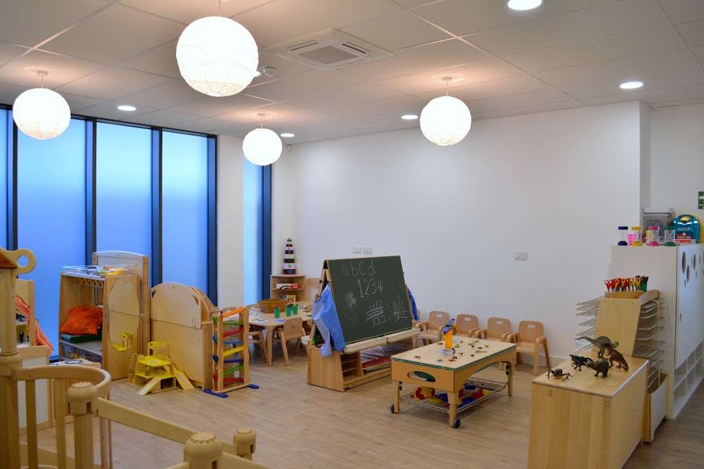 Abacus Ark Nursery Schools, Wandsworth | 17 Enterprise Way, London SW18 1FZ, UK | Phone: 020 7624 5718