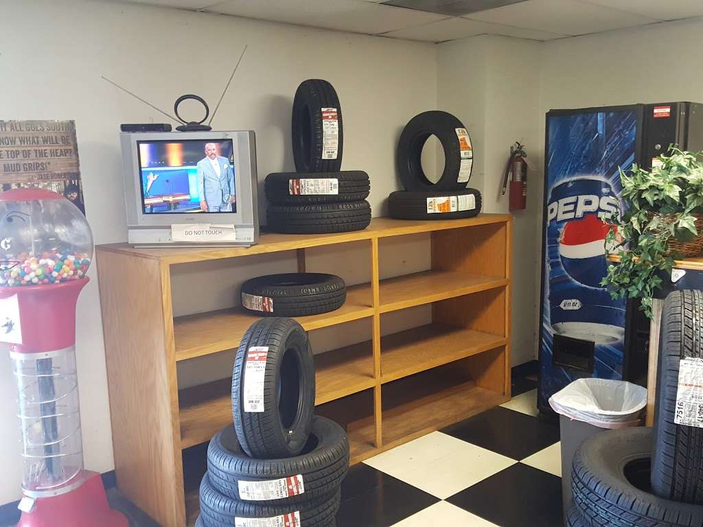 Used Tires Express | 2509 S Cannon Blvd, Kannapolis, NC 28083, USA | Phone: (704) 932-0009