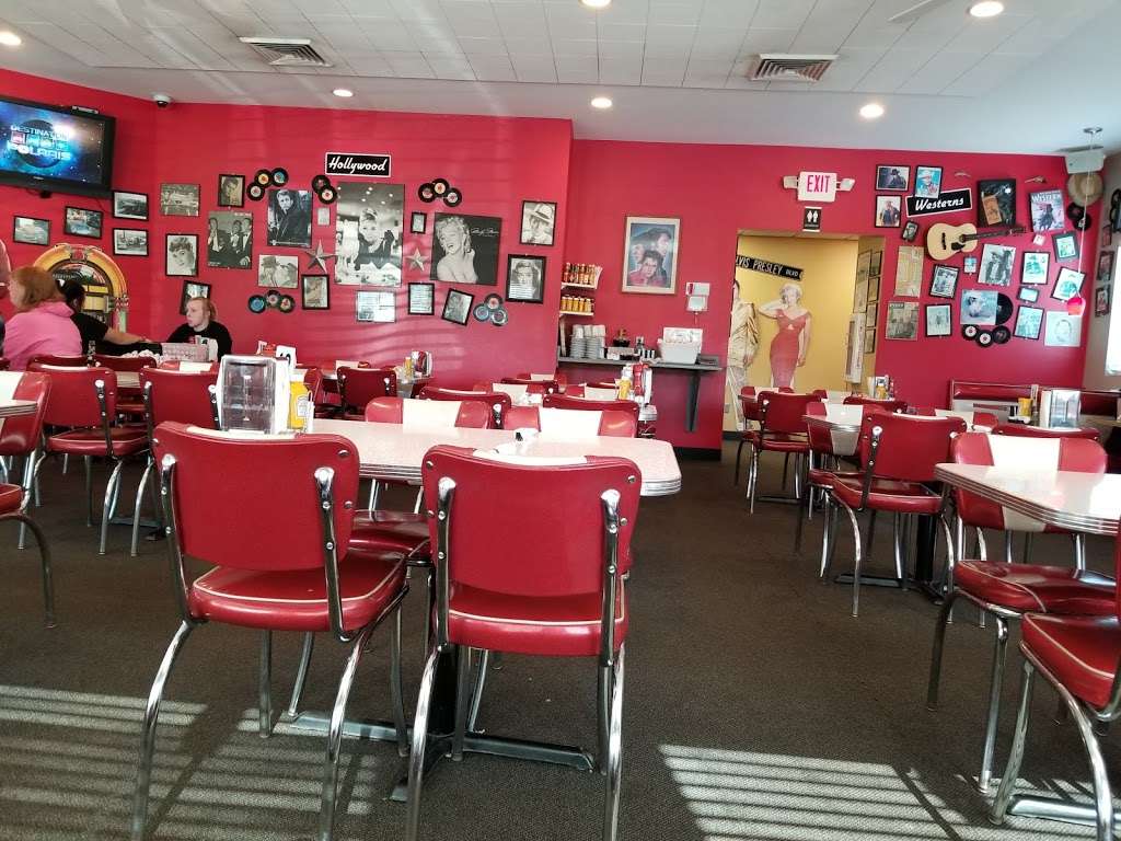 Bristol 45 Diner | 8321 200th Ave, Bristol, WI 53104 | Phone: (262) 857-4545