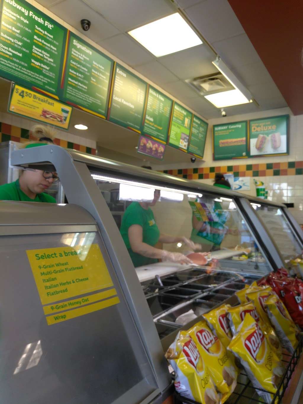 Subway Restaurants | 15068 Summit Ave, Summit Heights Gateway Suite 500, Fontana, CA 92336 | Phone: (909) 899-8805