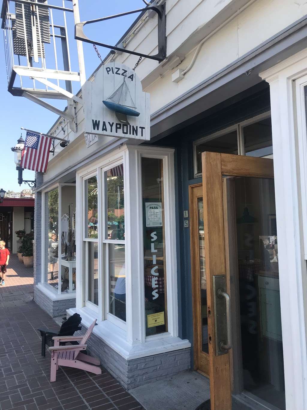 Waypoint Pizza | 15 Main St, Belvedere Tiburon, CA 94920 | Phone: (415) 435-3440