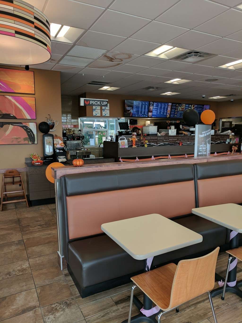 Dunkin | 2450 S Ridgewood Ave, South Daytona, FL 32119, USA | Phone: (386) 317-0915