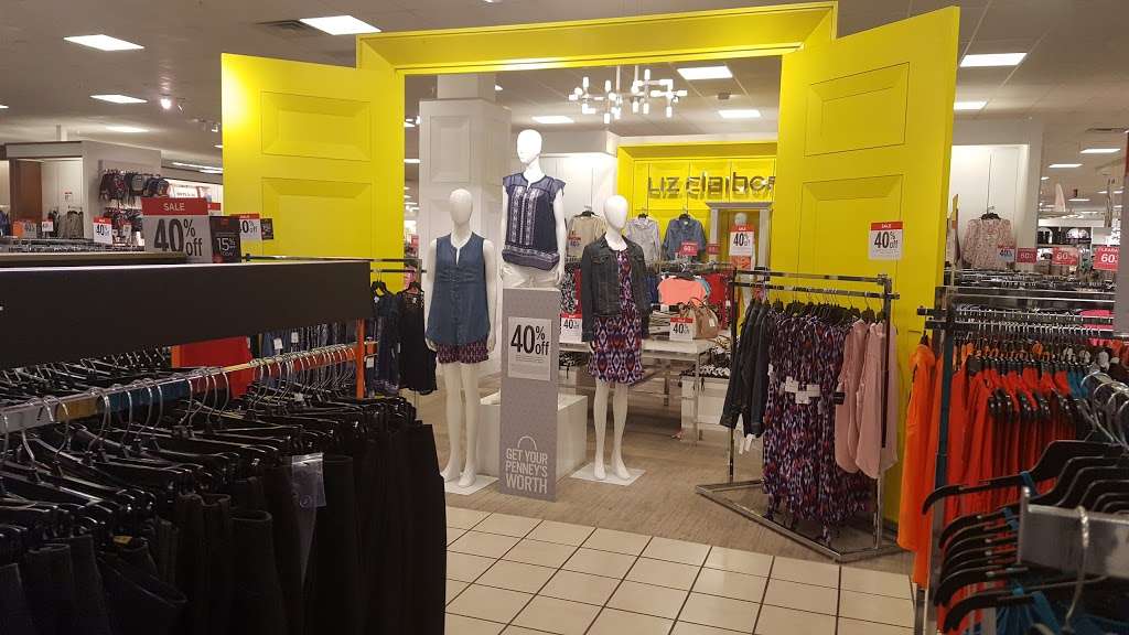 JCPenney | 2940 Commerce Dr, Johnsburg, IL 60051, USA | Phone: (815) 271-9147