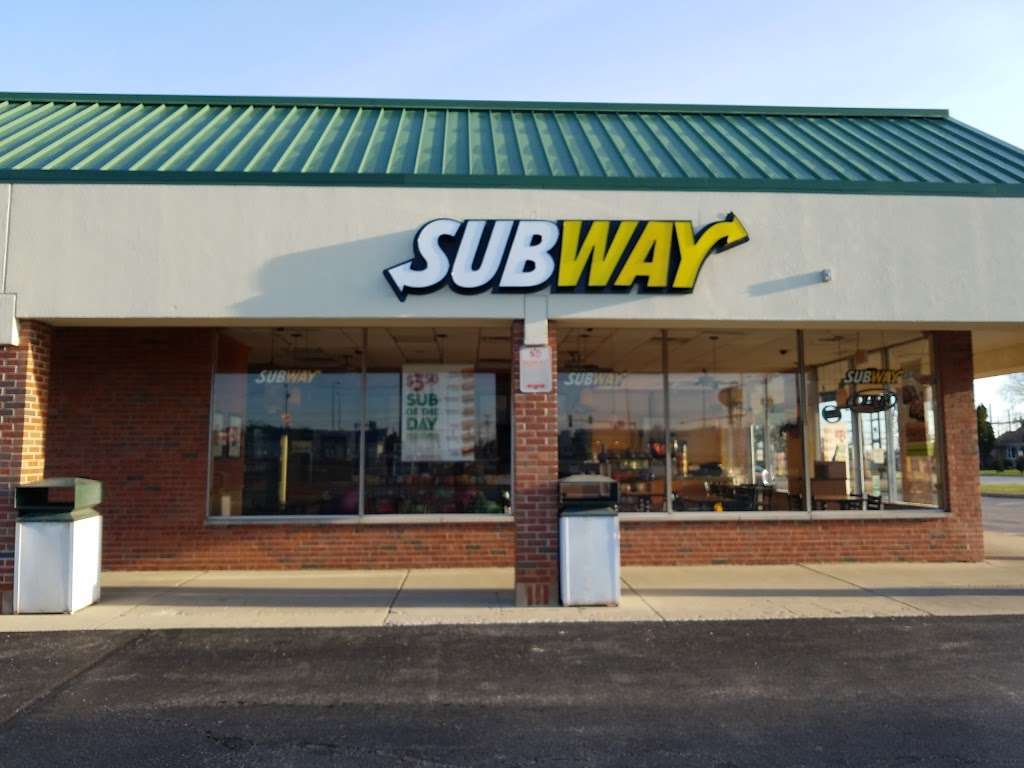 Subway Restaurants | 572 E Devon Ave, Elk Grove Village, IL 60007, USA | Phone: (847) 472-9300