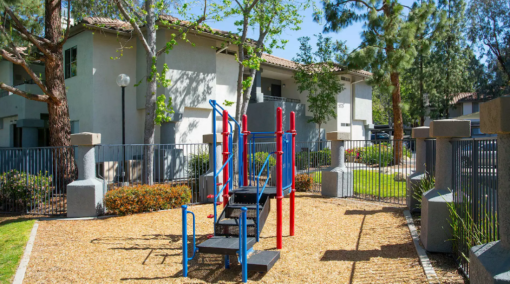 Oak Park Apartment Homes | 5325 Oak Park Ln, Oak Park, CA 91377, USA | Phone: (818) 707-7743