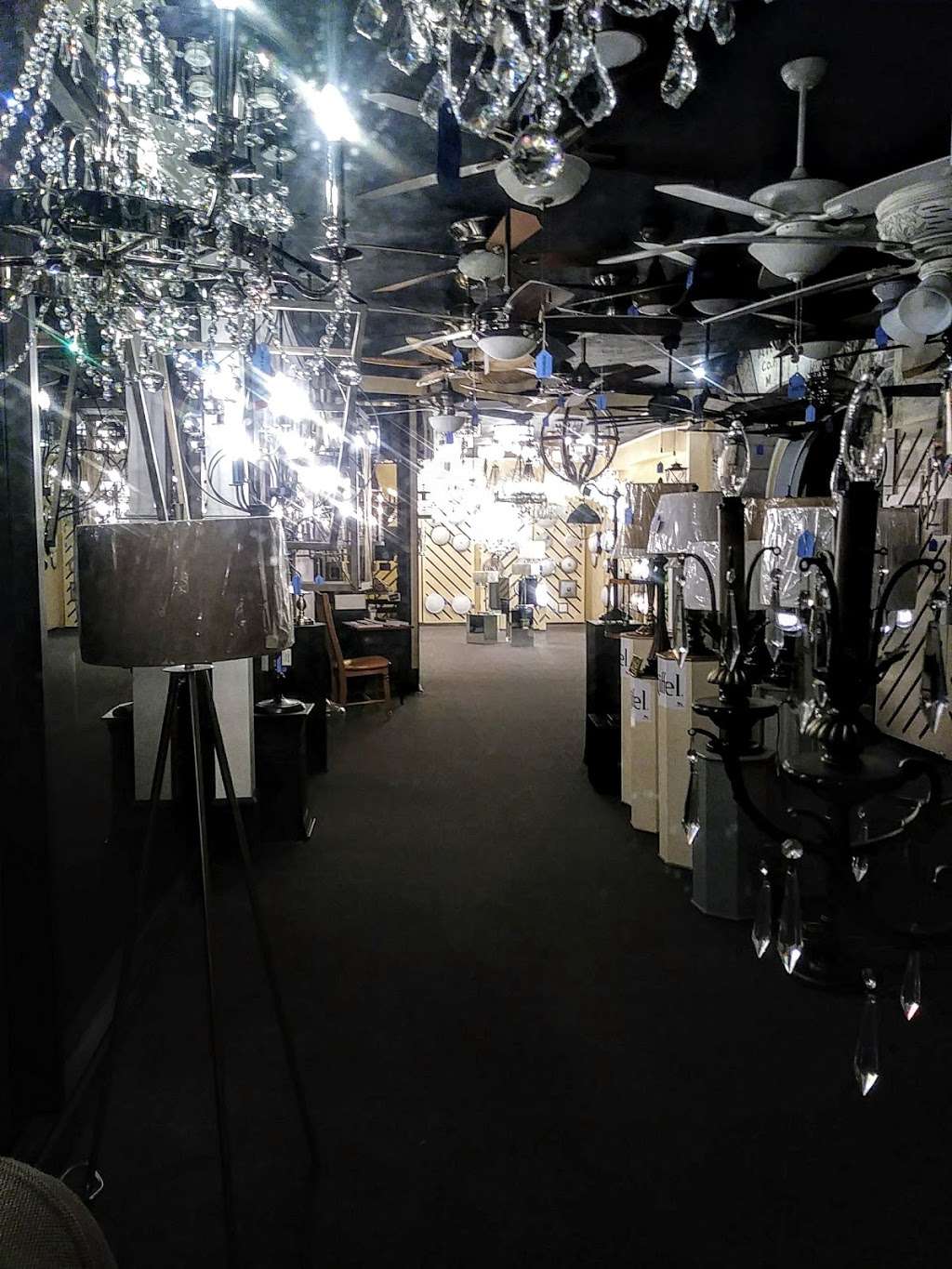 The Lighting Gallery of Taunton | 82 Weir St, Taunton, MA 02780 | Phone: (508) 823-6372