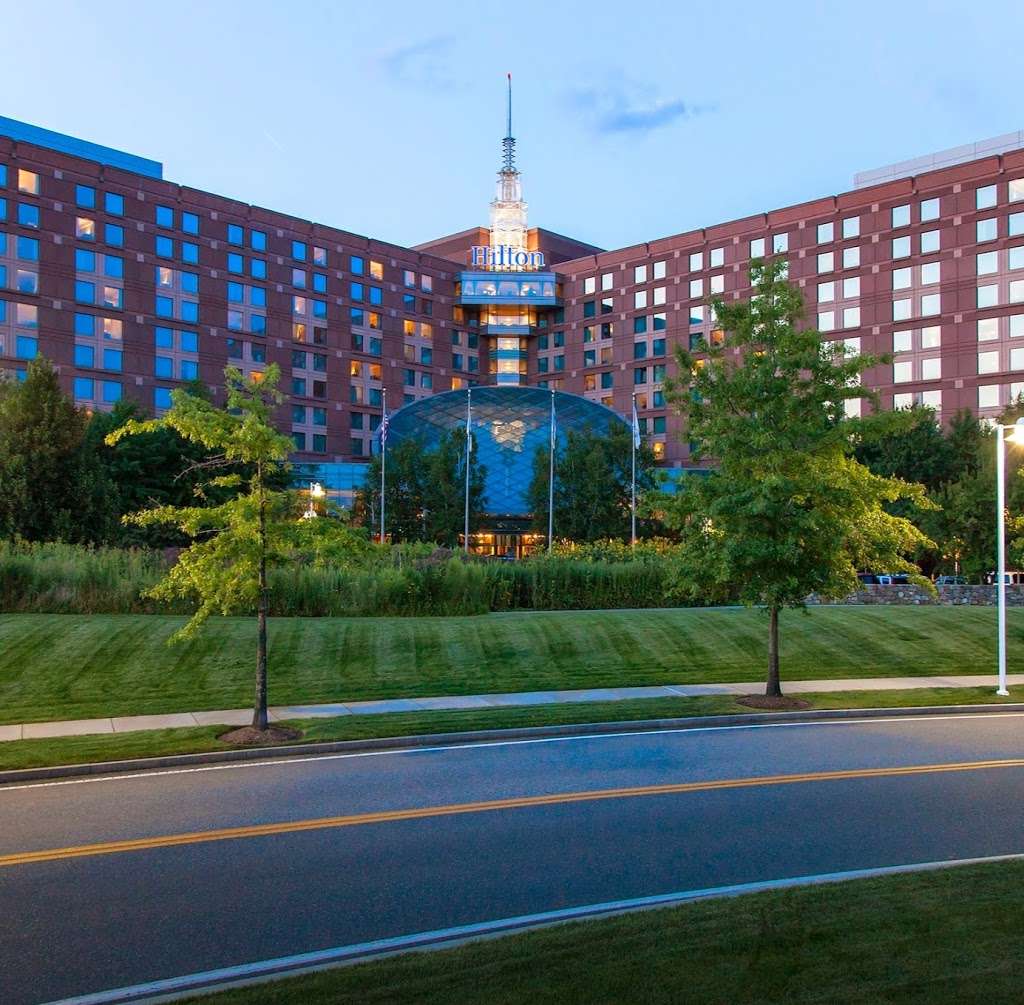 Hilton Boston Logan Airport | 1 Hotel Dr, Boston, MA 02128, USA | Phone: (617) 568-6700