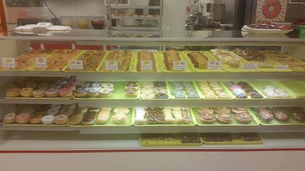 Kiest Doughnuts | 1150 W Kiest Blvd, Dallas, TX 75224 | Phone: (214) 372-1009