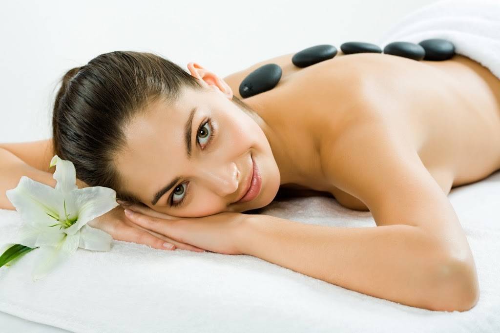 Royal Massage For Better Health | 10401 E US Hwy 40, Independence, MO 64055, USA | Phone: (816) 919-1357