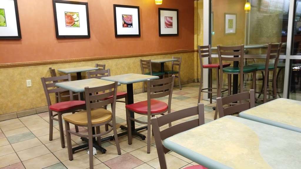 Subway | 5429 US Hwy 87 E, San Antonio, TX 78222, USA | Phone: (210) 648-7040