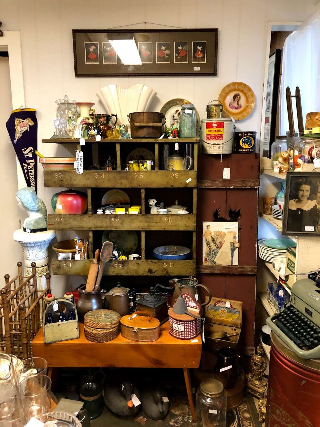 Time Machine Antiques | 229 Main Ave, Hawley, PA 18428, USA | Phone: (570) 481-1269