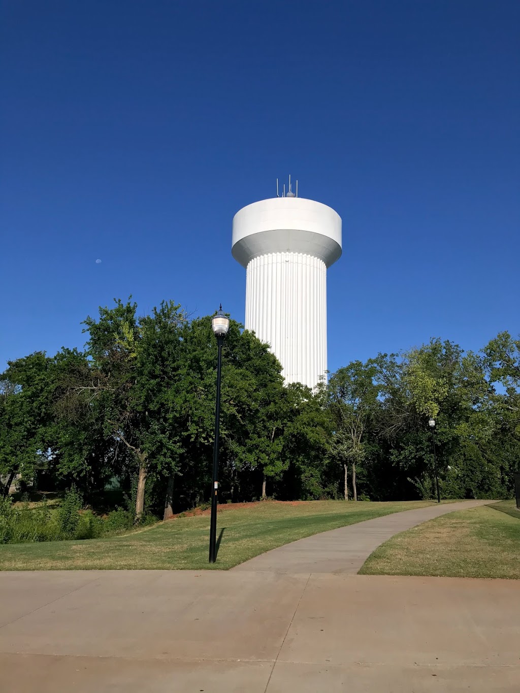 Buck Thomas Park | 1903 NE 12th St, Moore, OK 73160, USA | Phone: (405) 793-5090