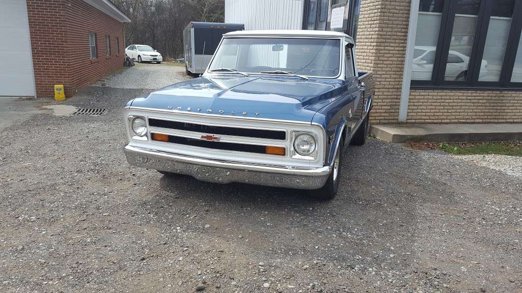 Cruise-In Classic Car Restoration | 1555 Long Ferry Rd, Salisbury, NC 28146, USA | Phone: (704) 957-7186