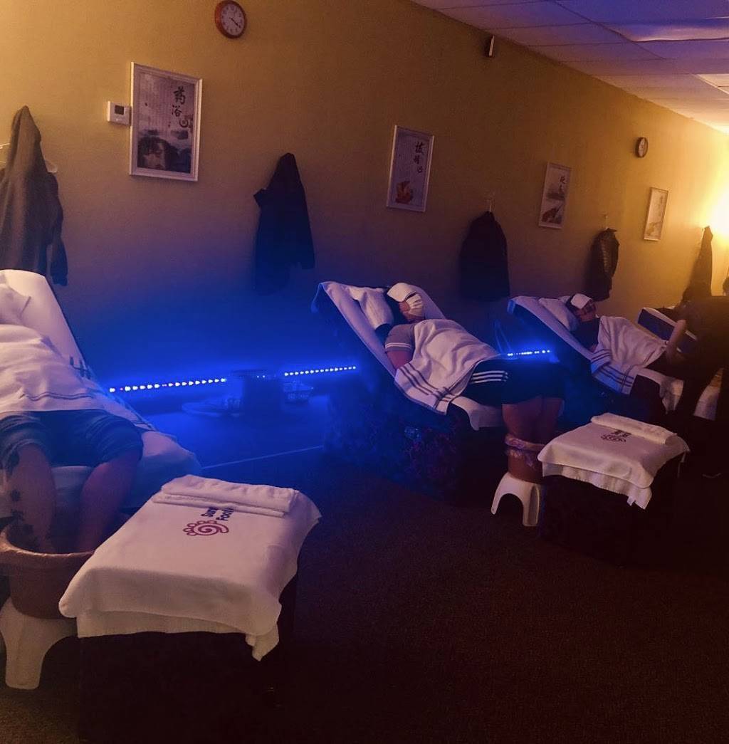 Sunny’s foot spa | 500 W Aurora Rd #125, Northfield, OH 44067, USA | Phone: (330) 998-1367