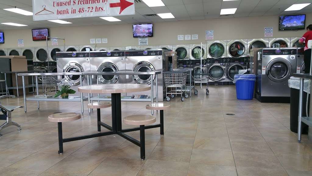 Laundromat | ***LAST LOAD 9:30 P.M***, 2509 E. 65th St., Indianapolis, IN 46220, USA | Phone: (317) 222-6483