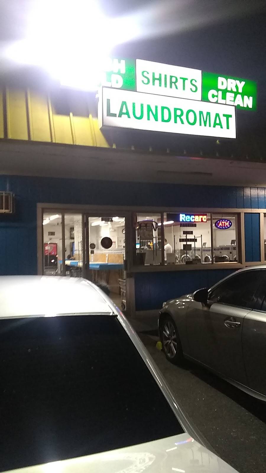 Laundromat | 6817 N Manhattan Ave, Tampa, FL 33614, USA | Phone: (813) 413-7936