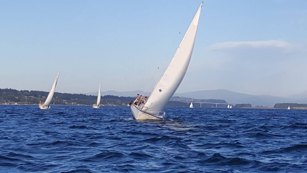 Island Sailing School & Club | 515 NE Tomahawk Island Drive Slip D-85, Portland, OR 97217, USA | Phone: (503) 285-7765