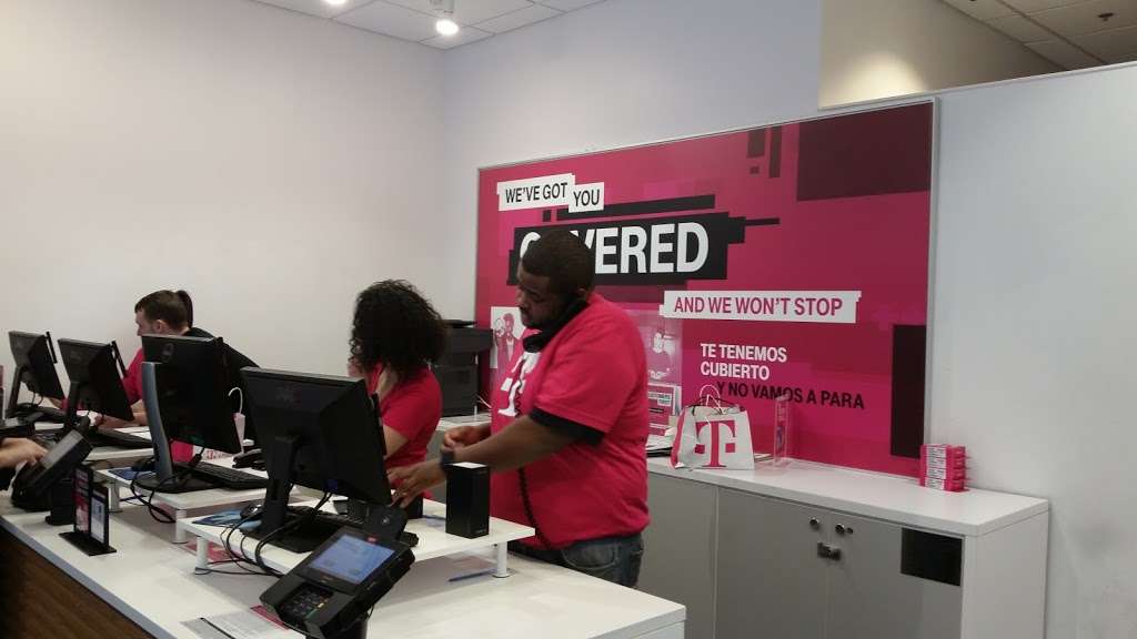 T-Mobile | 707 Neshaminy Mall #606, Bensalem, PA 19020, USA | Phone: (215) 364-2197