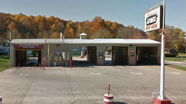 Fleetwood Car Wash | 400 S Richmond St, Fleetwood, PA 19522, USA | Phone: (610) 476-7212