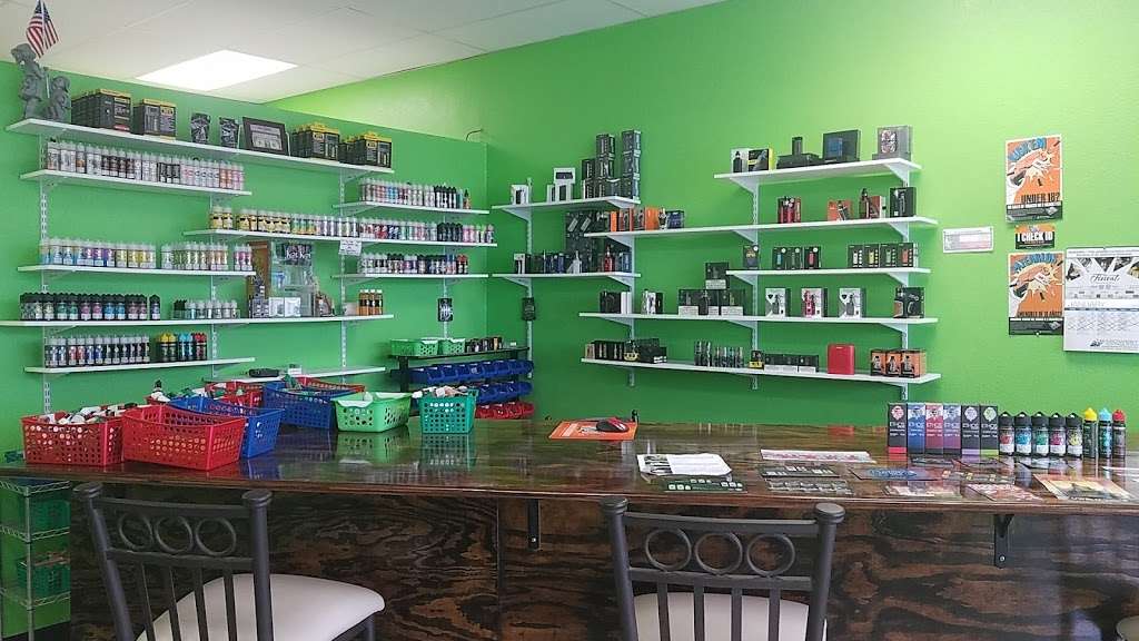 Izzys Vapors | 2106 FM 517 Rd E, Dickinson, TX 77539 | Phone: (281) 678-8184