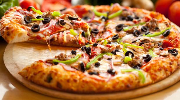 Ameci Pizza & Pasta | 18068 Culver Dr, Irvine, CA 92612, USA | Phone: (949) 857-1900