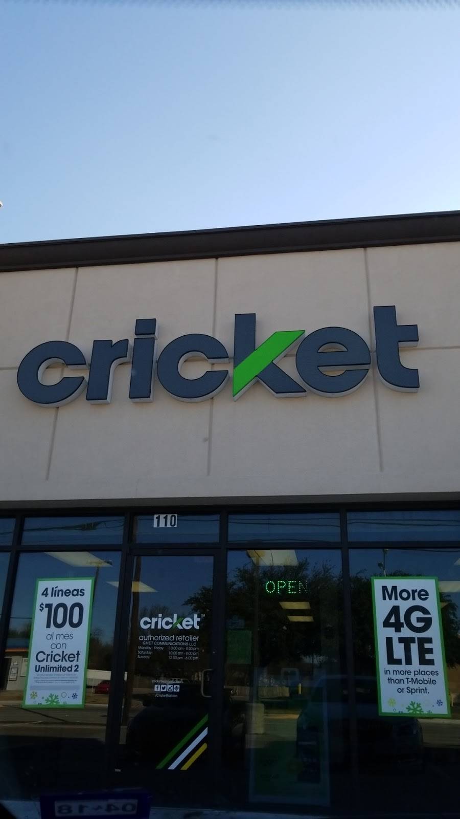 Cricket Wireless Authorized Retailer | 2914 Valley View Ln #110, Farmers Branch, TX 75234 | Phone: (469) 828-1424