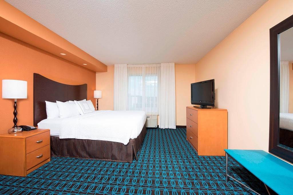 Fairfield Inn & Suites by Marriott Omaha Downtown | 1501 Nicholas St, Omaha, NE 68102, USA | Phone: (402) 280-1516