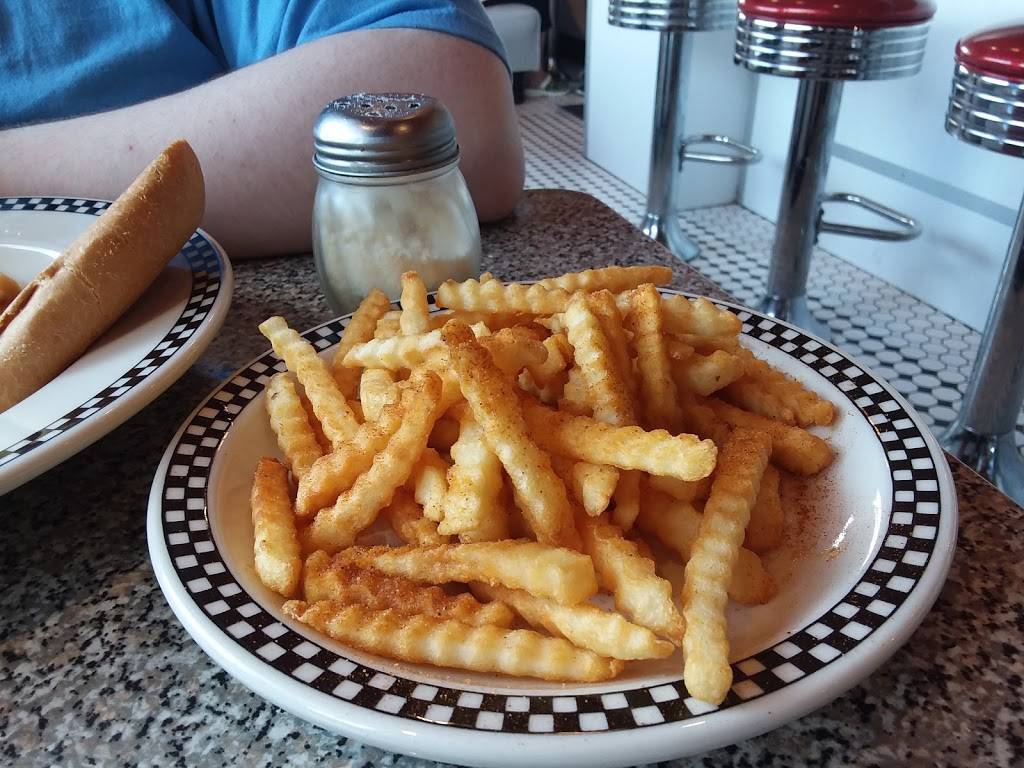 Guss Diner | 110 Keenan Ct, Verona, WI 53593, USA | Phone: (608) 497-0230