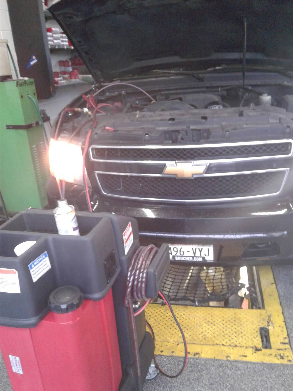 Take 5 Oil Change | 14245 W Capitol Dr, Brookfield, WI 53005 | Phone: (262) 923-8160