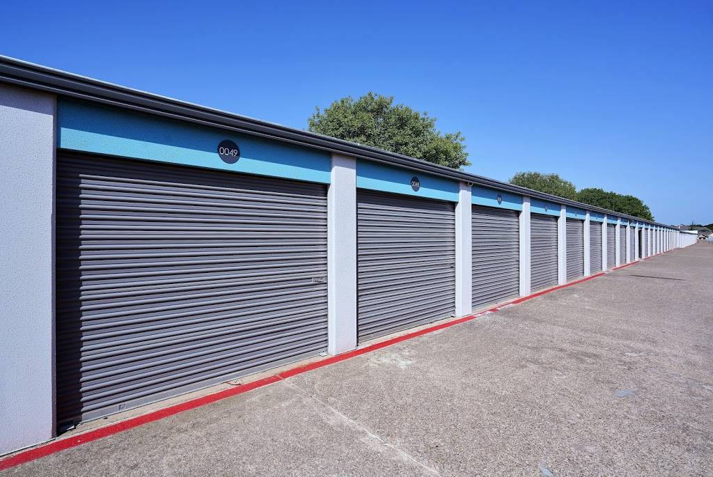 Fort Worth Bargain Storage | 8900 Creek Run Rd, Fort Worth, TX 76120, USA | Phone: (817) 274-4714